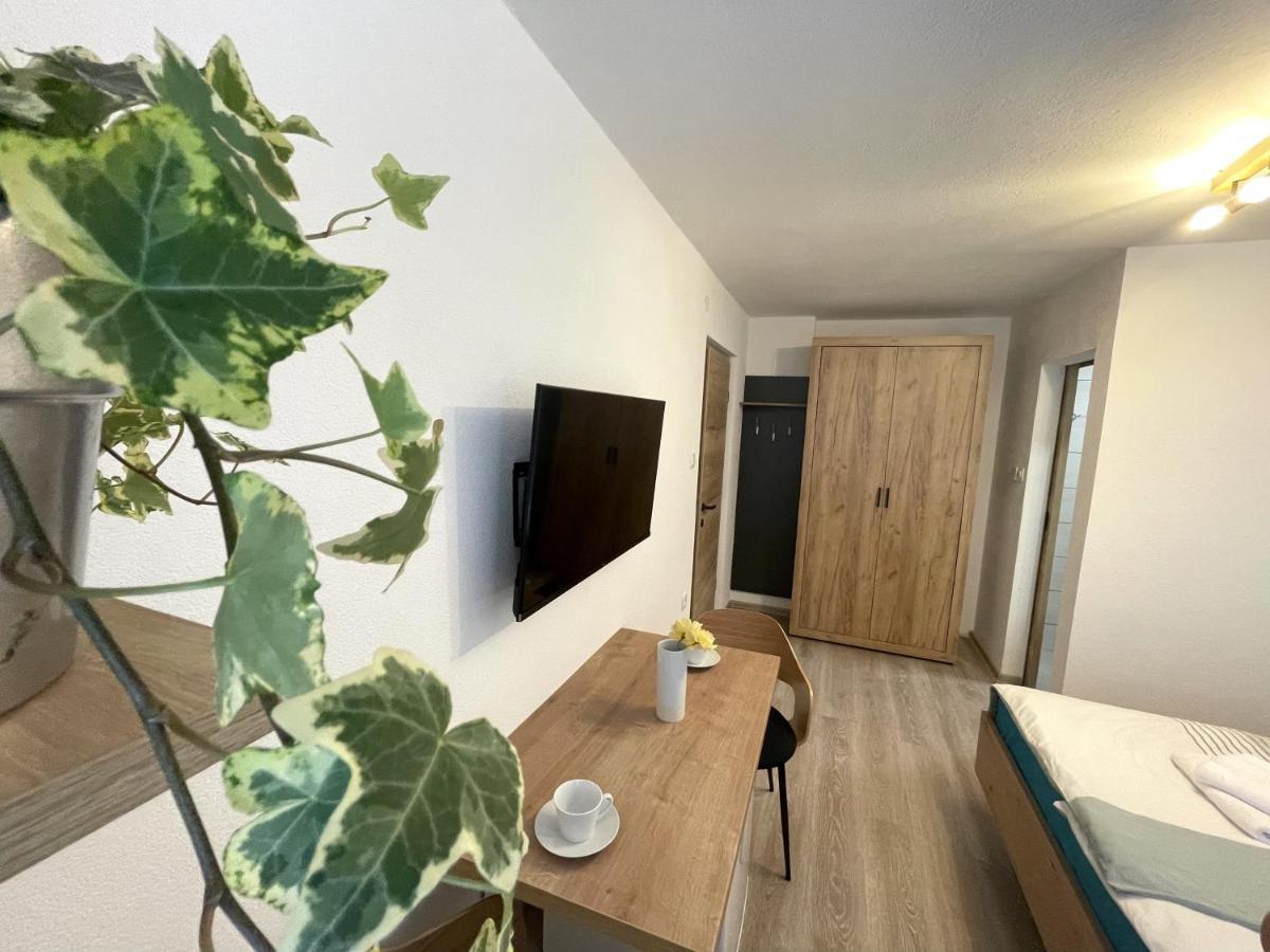 Apartments And Rooms Pri Baslju Cerkno Exterior foto